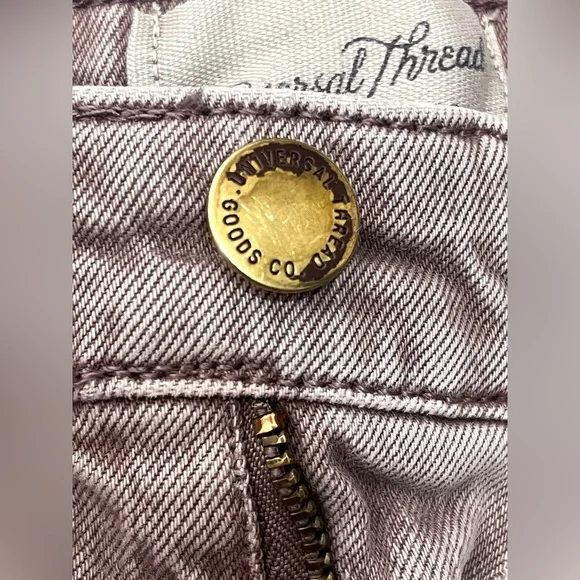 Universal Thread Women’s Distressed Frayed Vintage Midi Denim Mauve Shorts - Picture 11 of 16